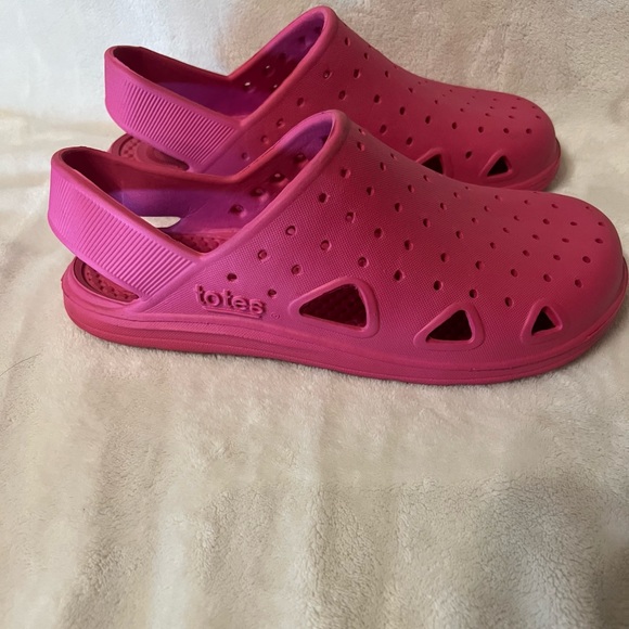 totes Other - Kids Totes Sandals Pool & Beach Clogs: Durable Water Shoes  Size 4-5